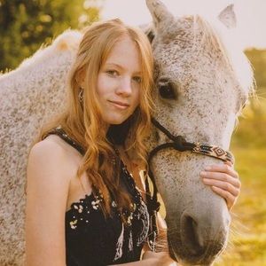 Meet your Posher, Camille